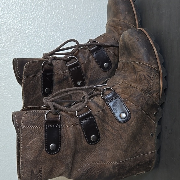 Sorel Joan of Arctic Waterproof Lace Up Oil Leather Wedge Size 9 - Picture 2 of 11